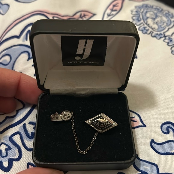 Adpi pin- Alpha Delta Pi Pin - Picture 1 of 2